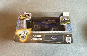 New Bright Monster Jam Son Uva Digger Radio Control Monster Truck No. 4330